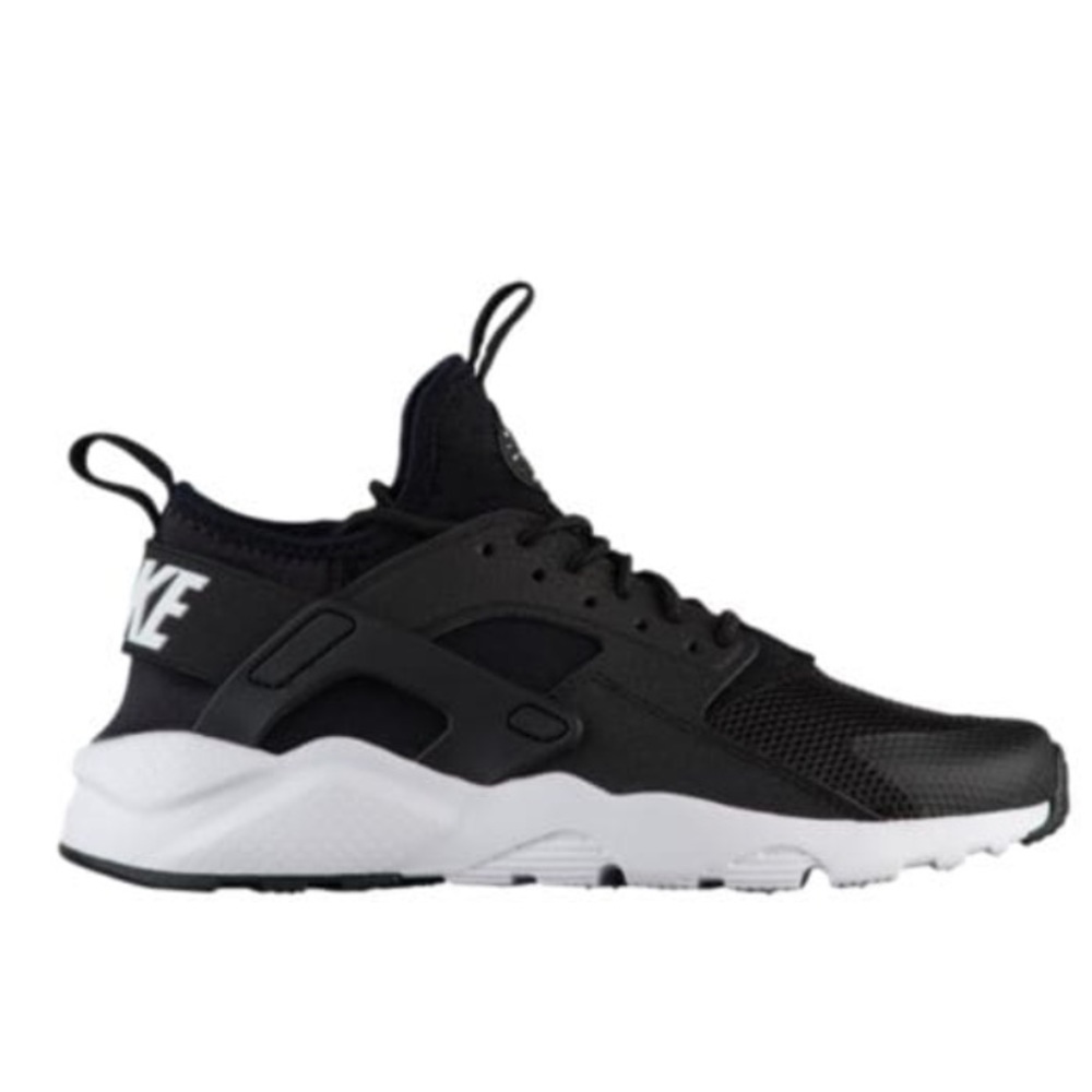 Black nike huarache